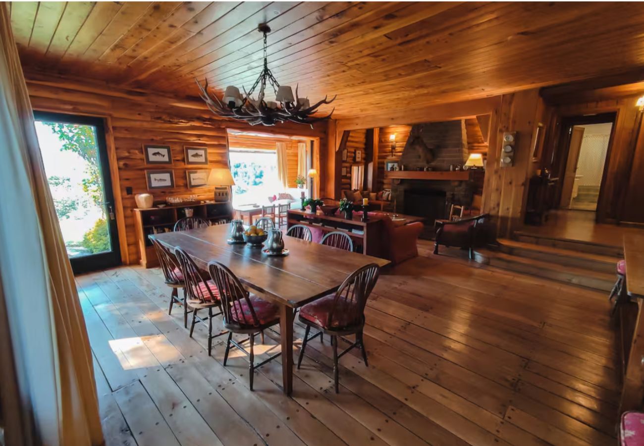 Casa en San Carlos de Bariloche - Hermosa casa en Llao Llao Bariloche para 12 personas Casa en San Carlos de Bariloche - Hermosa casa en Llao Llao Bariloche para 12 personas