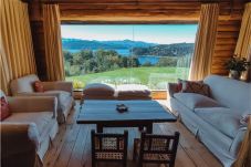 Casa en San Carlos de Bariloche - Hermosa casa en Llao Llao Bariloche para 12 personas