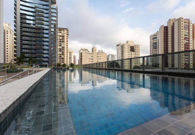 Apartamento en São Paulo - Studio c/ piscina, Wi-Fi e ar na Vila Gomes Cardim