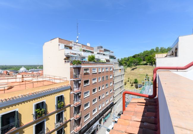 Apartamento en Madrid - Piso de dos dormitorios-Terraza y balcón en Madrid. Temporal Apartamento en Madrid - Piso de dos dormitorios-Terraza y balcón en Madrid. Temporal