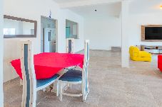 Casa en Camaçari - Casa com WiFi, churrasqueira e ótima localização