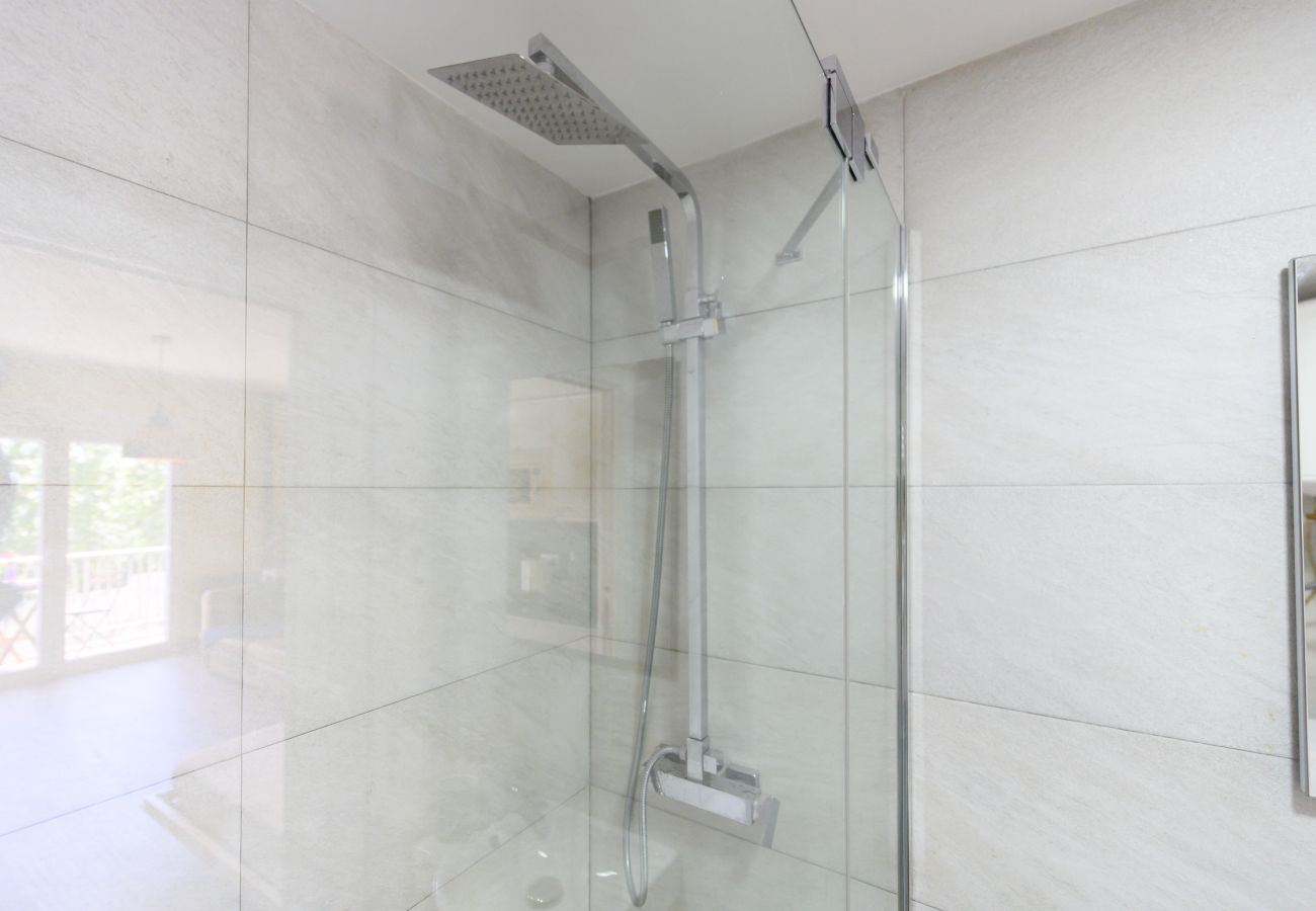 Estudio en Madrid - Estudio con balcón – Todo lo que necesitas para una estancia perfecta en Madrid. Temporal Estudio en Madrid - Estudio con balcón – Todo lo que necesitas para una estancia perfecta en Madrid. Temporal