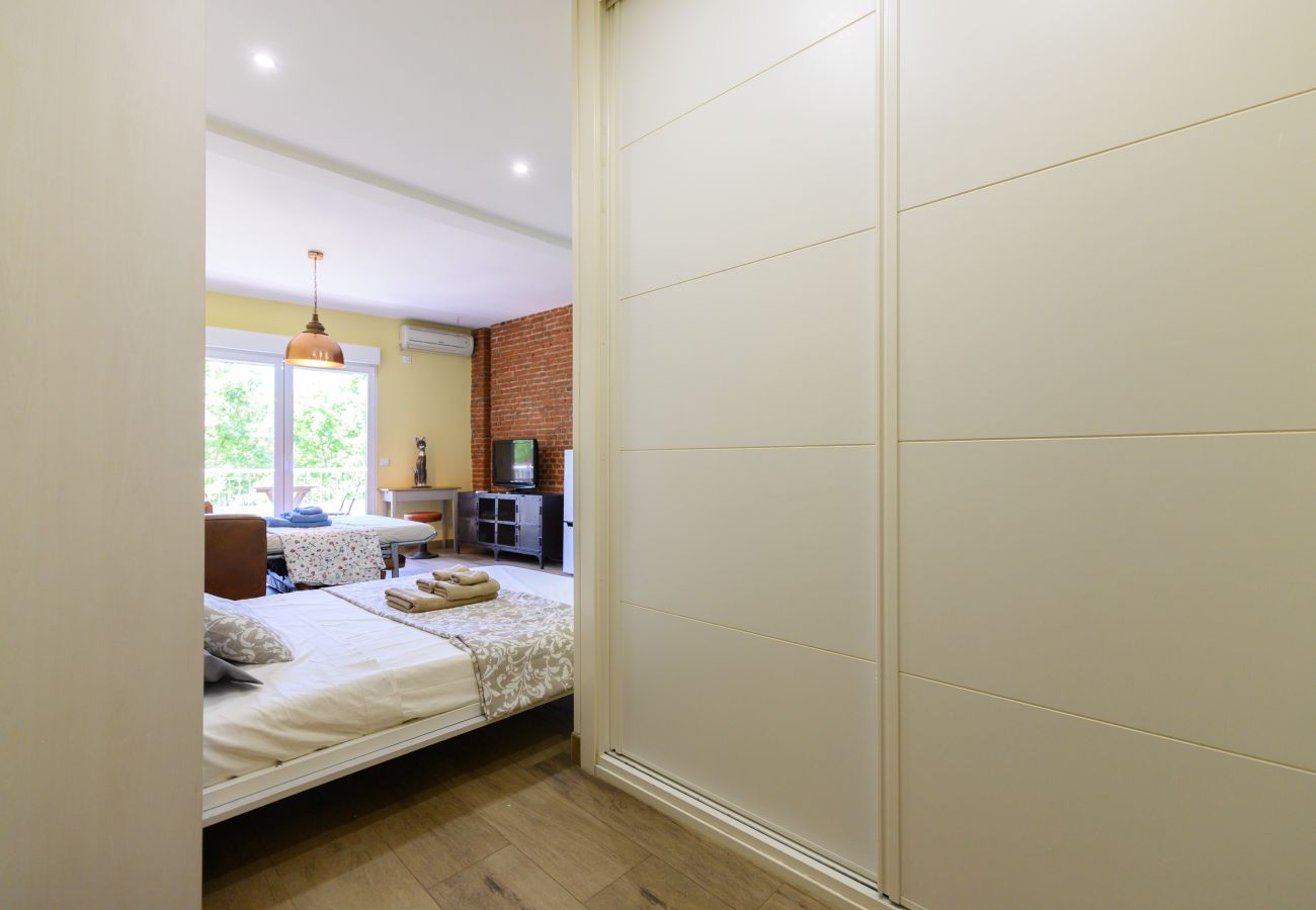 Estudio en Madrid - Estudio con balcón – Todo lo que necesitas para una estancia perfecta en Madrid. Temporal Estudio en Madrid - Estudio con balcón – Todo lo que necesitas para una estancia perfecta en Madrid. Temporal