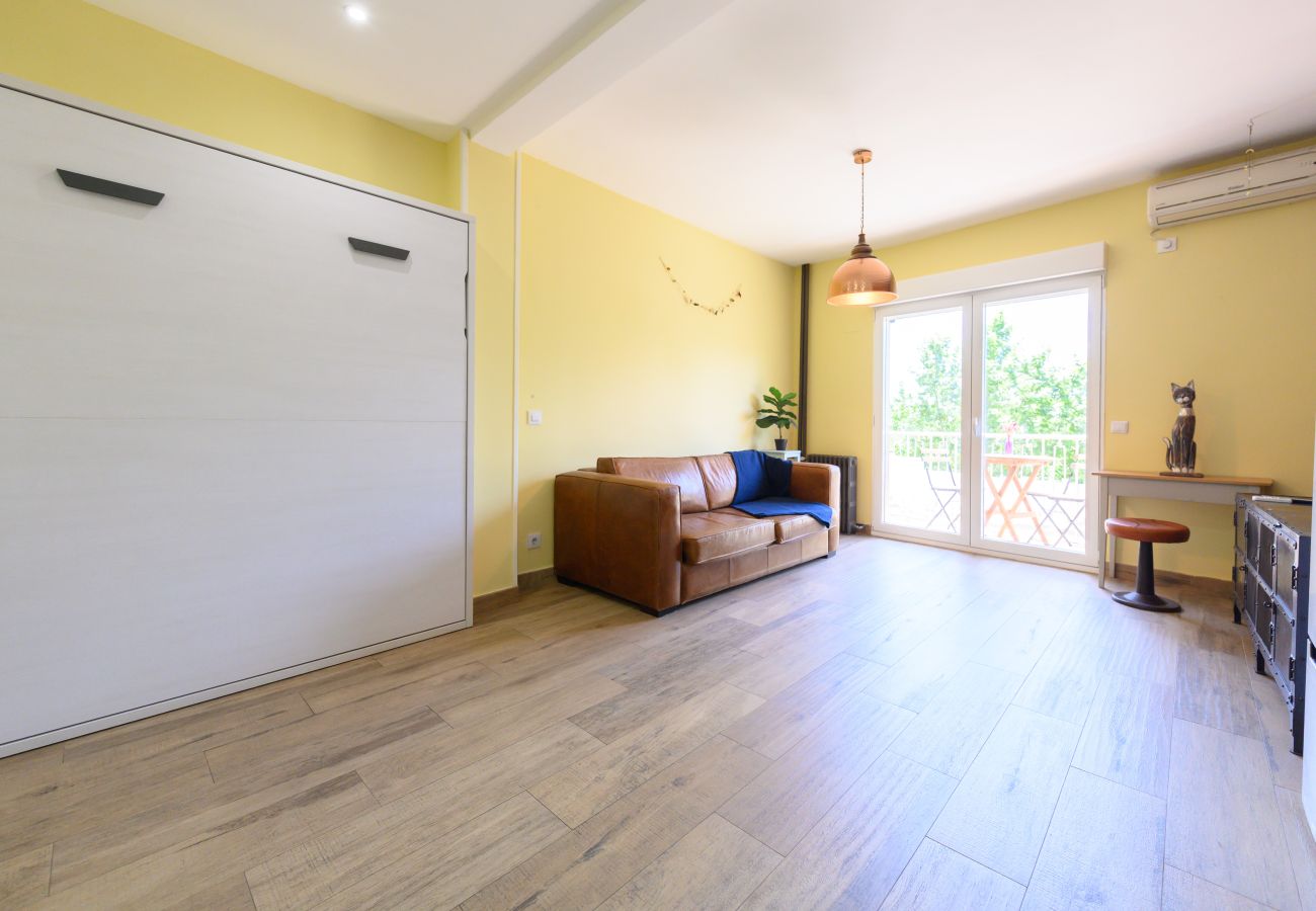 Estudio en Madrid - Estudio con balcón – Todo lo que necesitas para una estancia perfecta en Madrid. Temporal Estudio en Madrid - Estudio con balcón – Todo lo que necesitas para una estancia perfecta en Madrid. Temporal