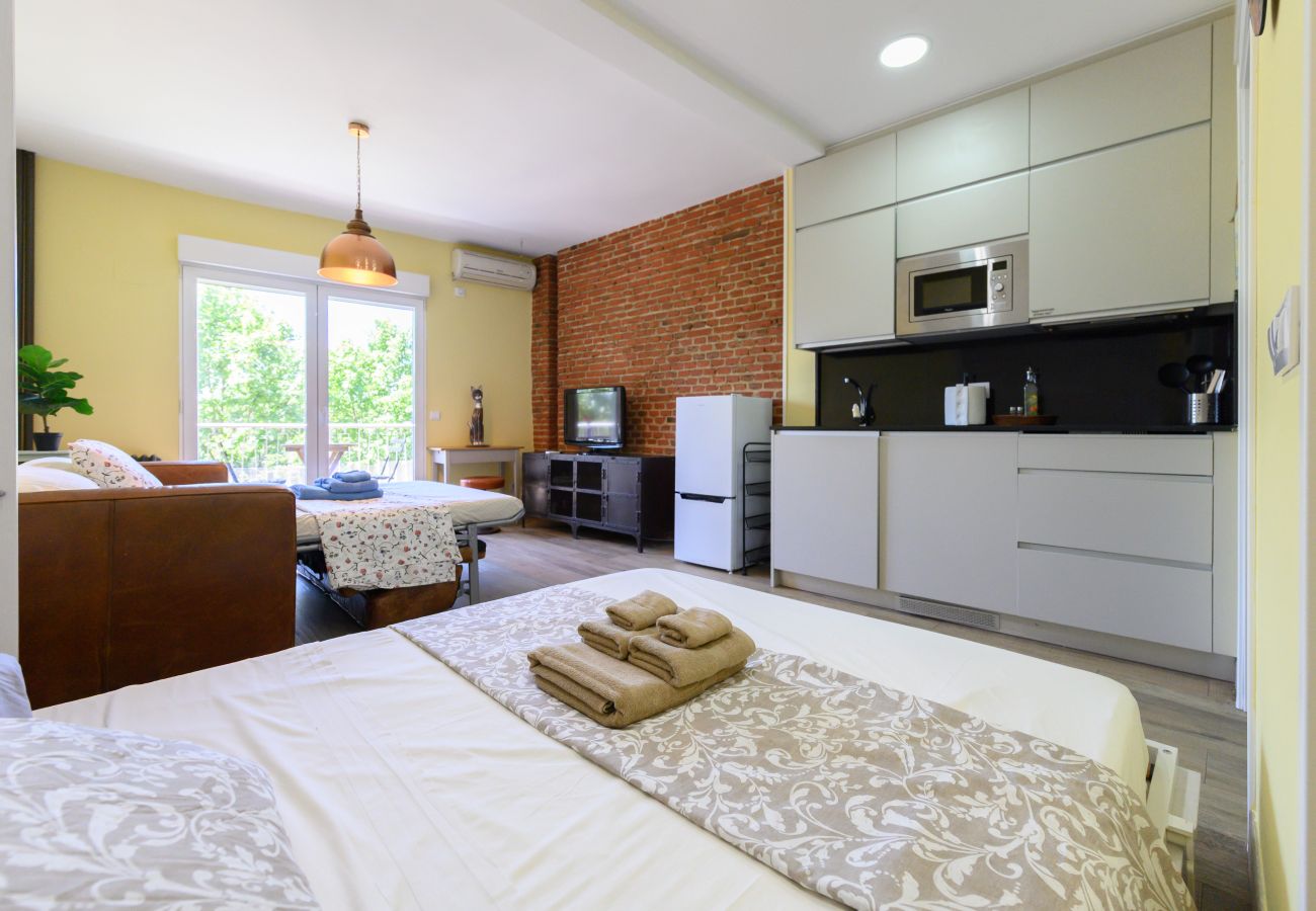 Estudio en Madrid - Estudio con balcón – Todo lo que necesitas para una estancia perfecta en Madrid. Temporal Estudio en Madrid - Estudio con balcón – Todo lo que necesitas para una estancia perfecta en Madrid. Temporal