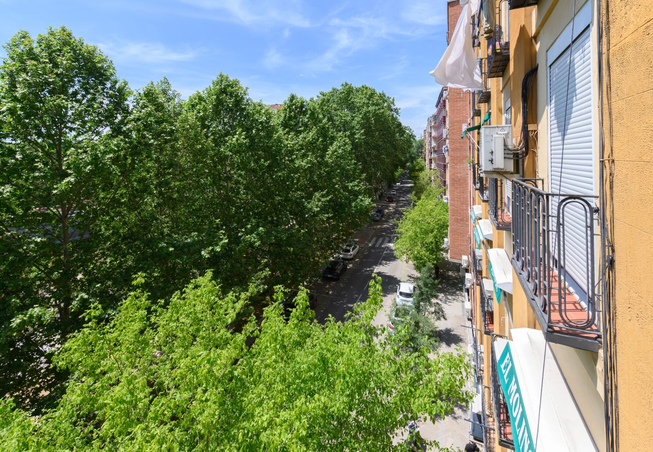 Estudio en Madrid - Estudio con balcón – Todo lo que necesitas para una estancia perfecta en Madrid. Temporal Estudio en Madrid - Estudio con balcón – Todo lo que necesitas para una estancia perfecta en Madrid. Temporal