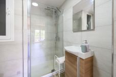 Estudio en Madrid - Estudio con balcón – Todo lo que necesitas para una estancia perfecta en Madrid