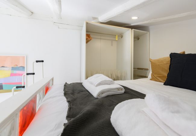 Apartamento en Madrid - Piso tipo loft de 1 dormitorio en el centro de Madrid Apartamento en Madrid - Piso tipo loft de 1 dormitorio en el centro de Madrid