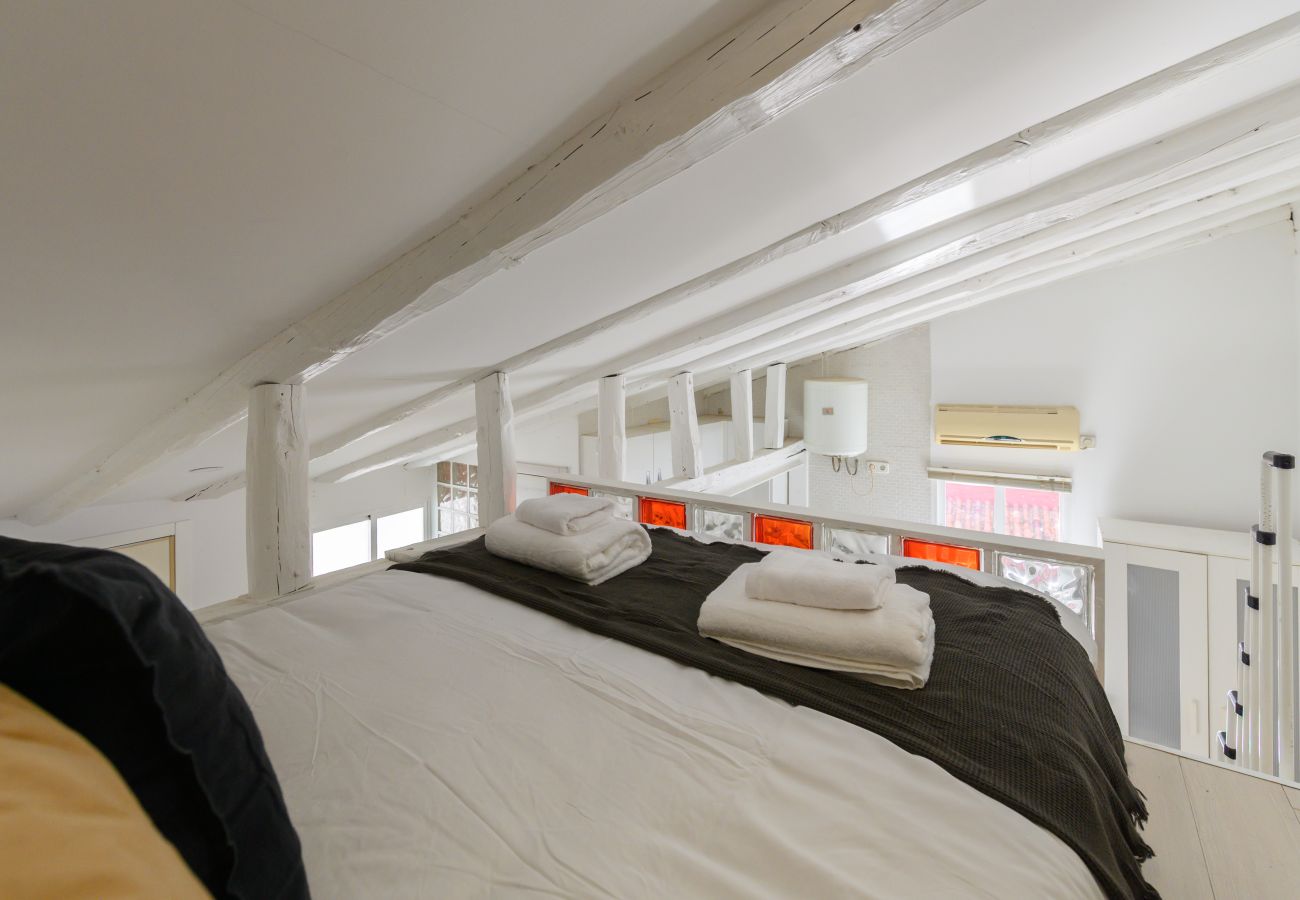 Apartamento en Madrid - Piso tipo loft de 1 dormitorio en el centro de Madrid. Temporal Apartamento en Madrid - Piso tipo loft de 1 dormitorio en el centro de Madrid. Temporal