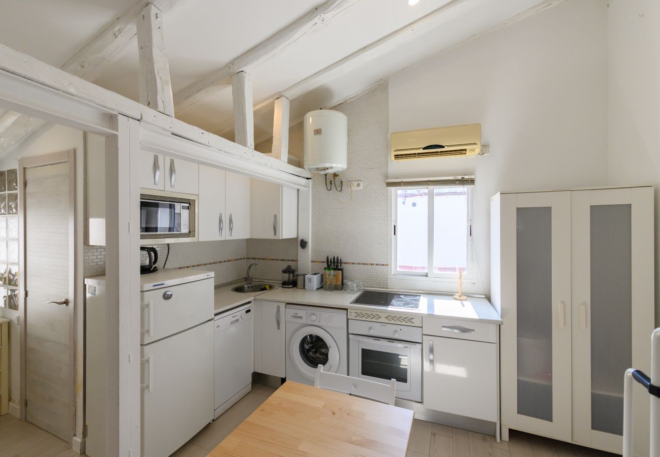 Apartamento en Madrid - Piso tipo loft de 1 dormitorio en el centro de Madrid. Temporal Apartamento en Madrid - Piso tipo loft de 1 dormitorio en el centro de Madrid. Temporal