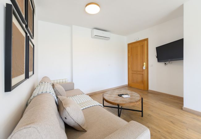 Apartamento en Madrid - Piso moderno de 1 dormitorio con ventanales y sofá cama para invitados en Madrid.Temporal  Apartamento en Madrid - Piso moderno de 1 dormitorio con ventanales y sofá cama para invitados en Madrid.Temporal