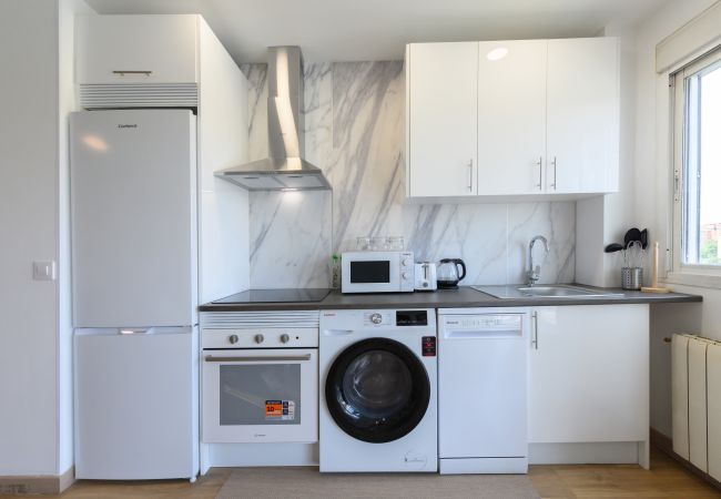 Apartamento en Madrid - Piso moderno de 1 dormitorio con ventanales y sofá cama para invitados en Madrid.Temporal  Apartamento en Madrid - Piso moderno de 1 dormitorio con ventanales y sofá cama para invitados en Madrid.Temporal