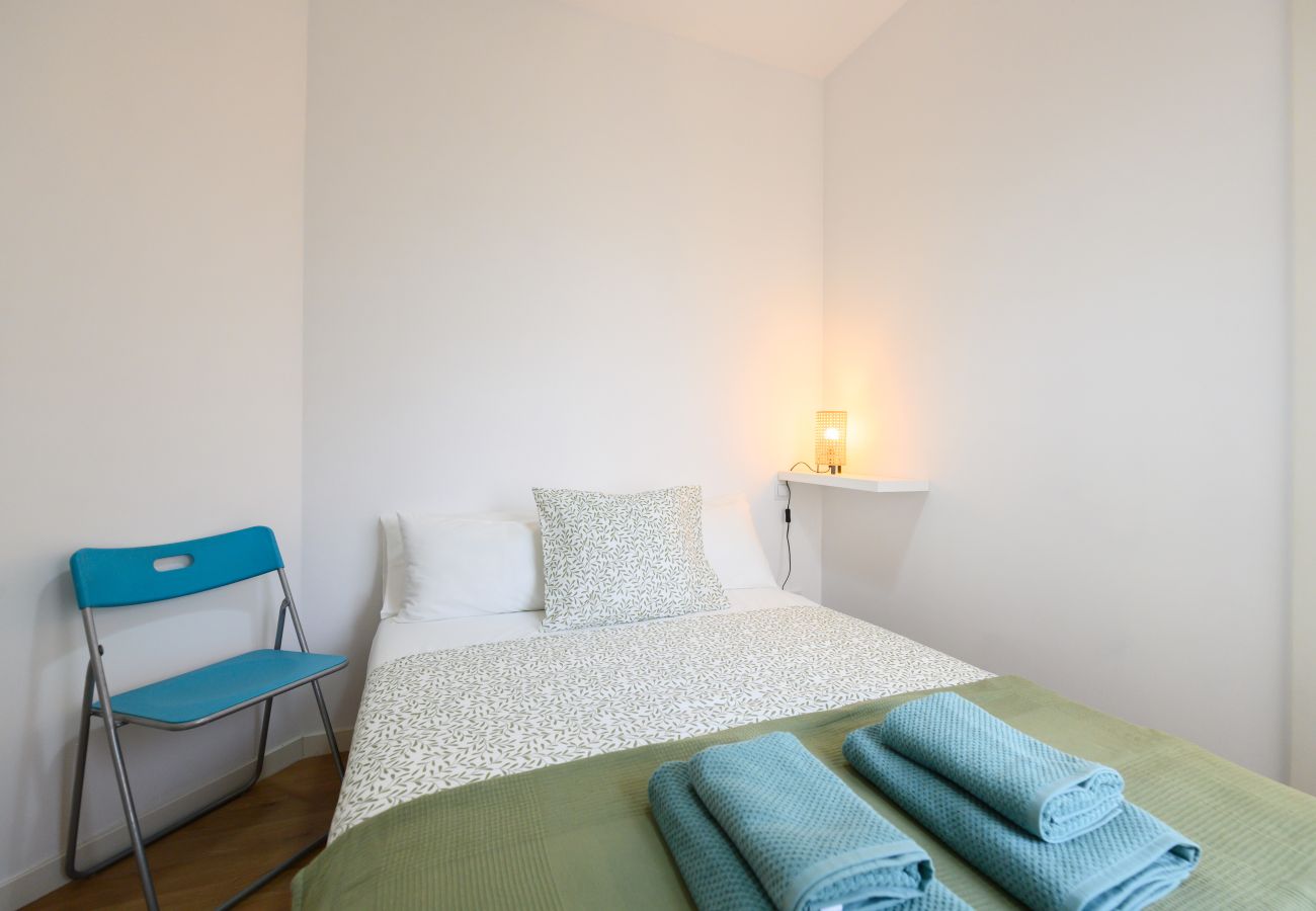 Apartamento en Madrid - Piso de 1 Dormitorio en Chamartín-Madrid, Ideal para Parejas o Profesionales. Temporal Apartamento en Madrid - Piso de 1 Dormitorio en Chamartín-Madrid, Ideal para Parejas o Profesionales. Temporal