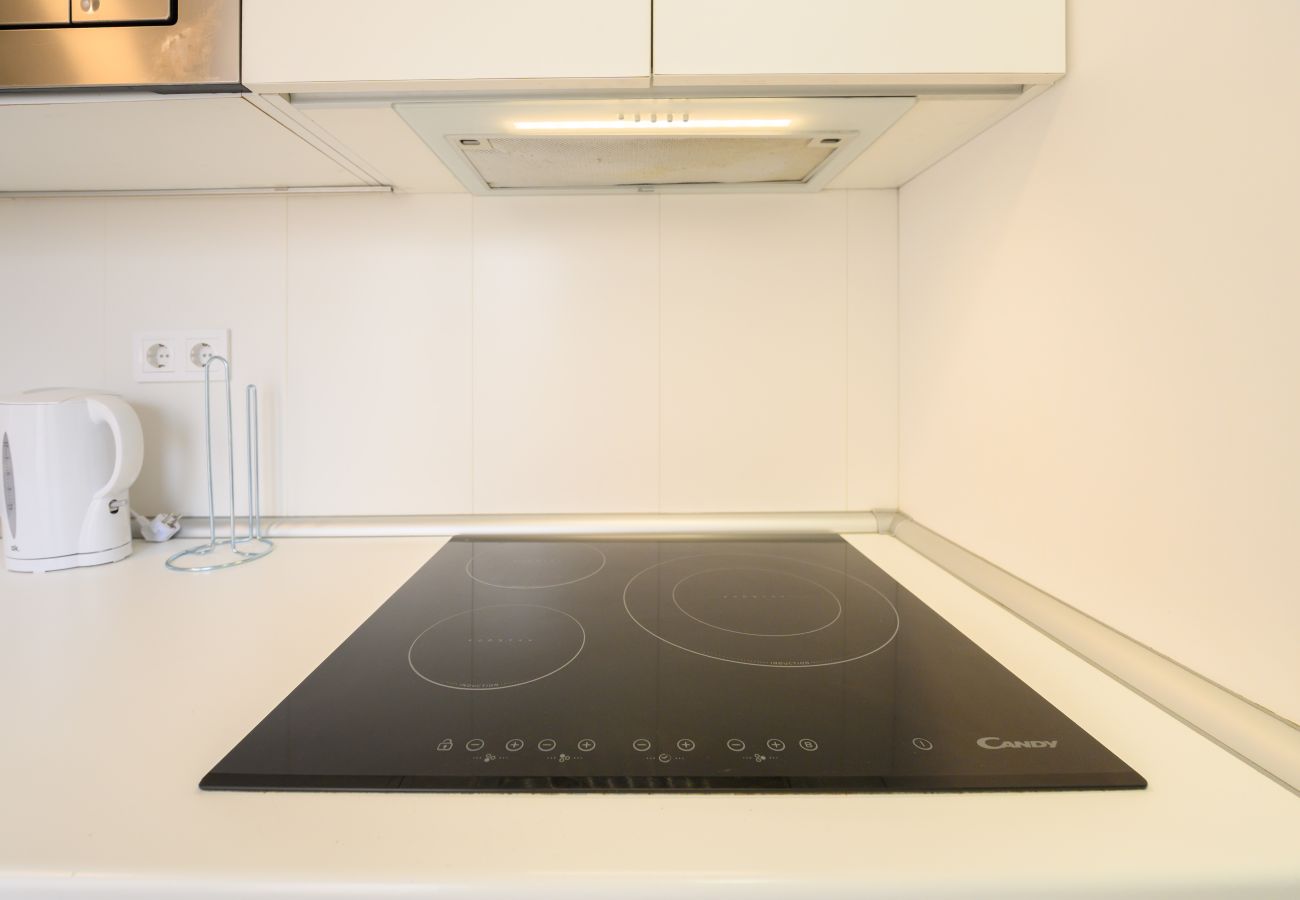 Apartamento en Madrid - Piso de 1 Dormitorio en Chamartín-Madrid, Ideal para Parejas o Profesionales. Temporal Apartamento en Madrid - Piso de 1 Dormitorio en Chamartín-Madrid, Ideal para Parejas o Profesionales. Temporal
