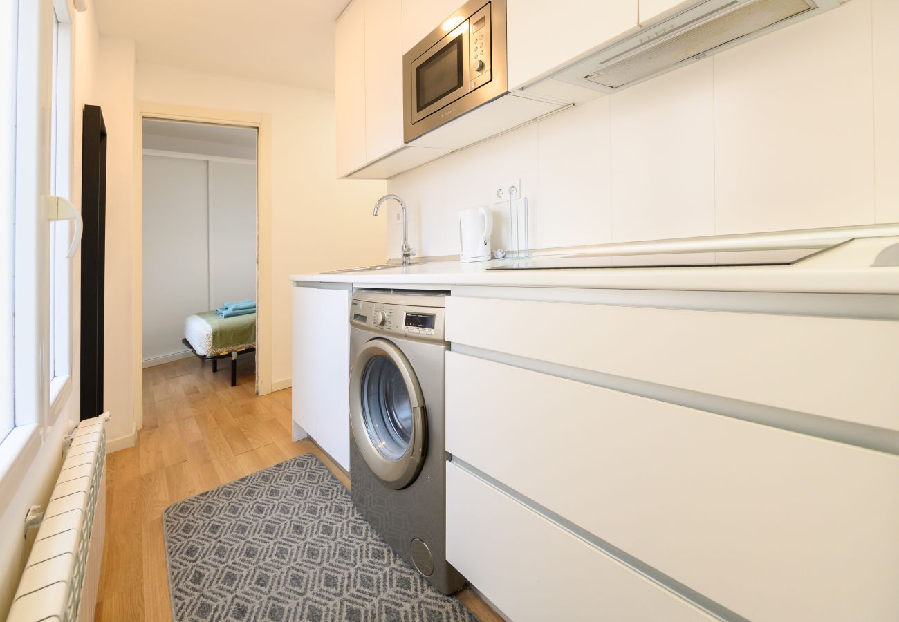 Apartamento en Madrid - Piso de 1 Dormitorio en Chamartín-Madrid, Ideal para Parejas o Profesionales. Temporal Apartamento en Madrid - Piso de 1 Dormitorio en Chamartín-Madrid, Ideal para Parejas o Profesionales. Temporal