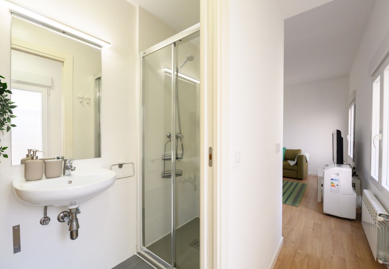 Apartamento en Madrid - Piso de 1 Dormitorio en Chamartín-Madrid, Ideal para Parejas o Profesionales. Temporal Apartamento en Madrid - Piso de 1 Dormitorio en Chamartín-Madrid, Ideal para Parejas o Profesionales. Temporal