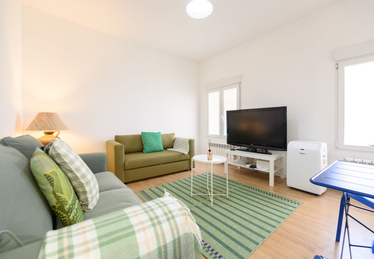 Apartamento en Madrid - Piso de 1 Dormitorio en Chamartín-Madrid, Ideal para Parejas o Profesionales. Temporal Apartamento en Madrid - Piso de 1 Dormitorio en Chamartín-Madrid, Ideal para Parejas o Profesionales. Temporal
