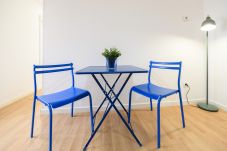 Apartamento en Madrid - Piso de 1 Dormitorio en Chamartín-Madrid, Ideal para Parejas o Profesionales