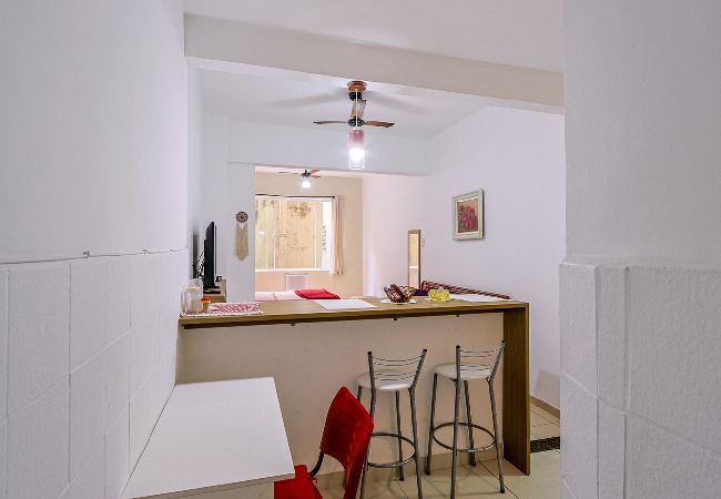 Apartamento en Rio de Janeiro - Loft c/ Ar e Wi-Fi a 100m da Praia de Copacabana Apartamento en Rio de Janeiro - Loft c/ Ar e Wi-Fi a 100m da Praia de Copacabana