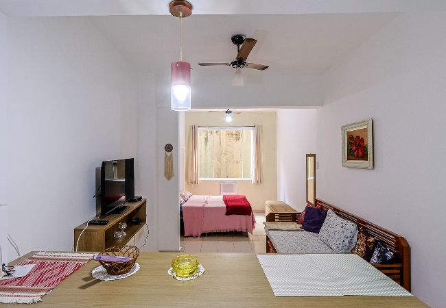 Apartamento en Rio de Janeiro - Loft c/ Ar e Wi-Fi a 100m da Praia de Copacabana Apartamento en Rio de Janeiro - Loft c/ Ar e Wi-Fi a 100m da Praia de Copacabana