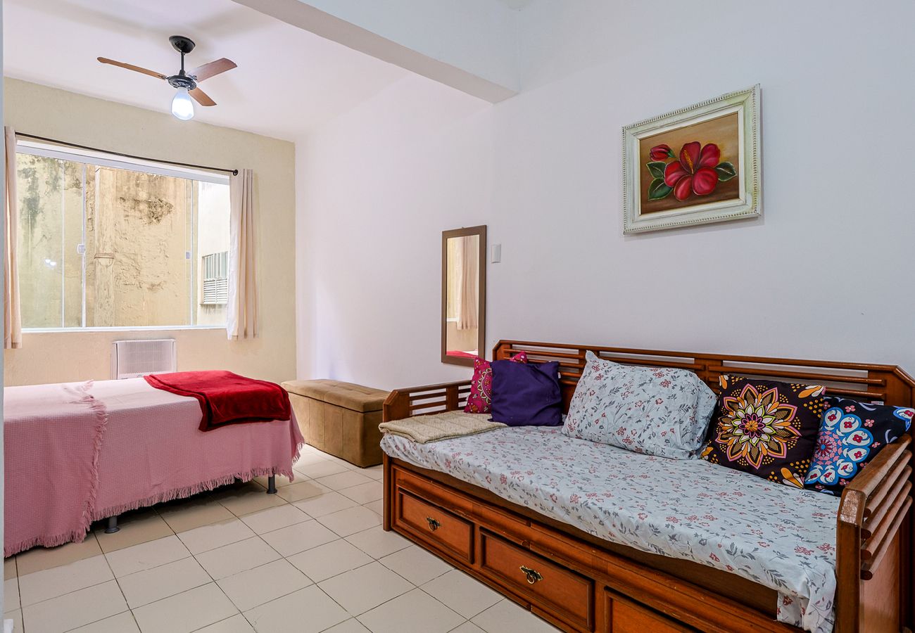 Apartamento en Rio de Janeiro - Loft c/ Ar e Wi-Fi a 100m da Praia de Copacabana Apartamento en Rio de Janeiro - Loft c/ Ar e Wi-Fi a 100m da Praia de Copacabana