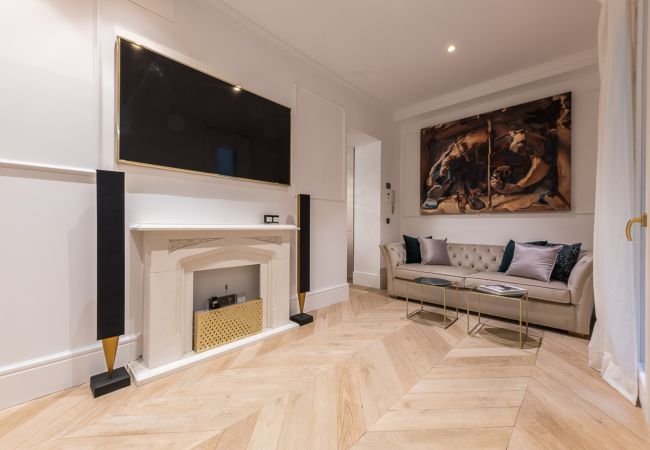 Apartamento en Madrid - Exclusivo Piso de Lujo en el Barrio de Salamanca – Elegancia y Confort en el Corazón de Madrid .Temporal  Apartamento en Madrid - Exclusivo Piso de Lujo en el Barrio de Salamanca – Elegancia y Confort en el Corazón de Madrid .Temporal