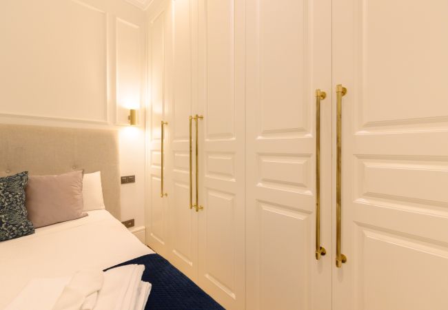 Apartamento en Madrid - Exclusivo Piso de Lujo en el Barrio de Salamanca – Elegancia y Confort en el Corazón de Madrid .Temporal  Apartamento en Madrid - Exclusivo Piso de Lujo en el Barrio de Salamanca – Elegancia y Confort en el Corazón de Madrid .Temporal