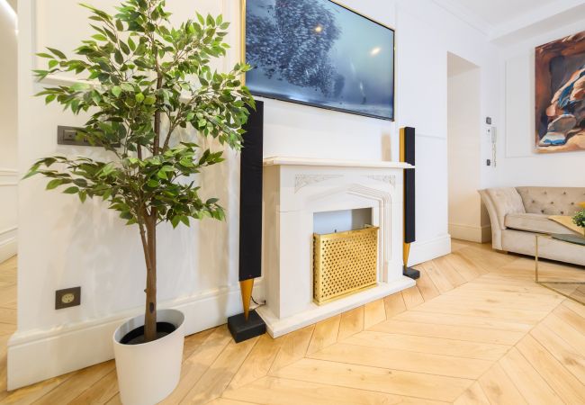 Apartamento en Madrid - Exclusivo Piso de Lujo en el Barrio de Salamanca – Elegancia y Confort en el Corazón de Madrid .Temporal  Apartamento en Madrid - Exclusivo Piso de Lujo en el Barrio de Salamanca – Elegancia y Confort en el Corazón de Madrid .Temporal