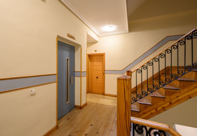 Apartamento en Madrid - Apartamento de Lujo en el Corazón de Madrid – Elegancia, Comodidad y Estilo en un Solo Espacio Apartamento en Madrid - Apartamento de Lujo en el Corazón de Madrid – Elegancia, Comodidad y Estilo en un Solo Espacio