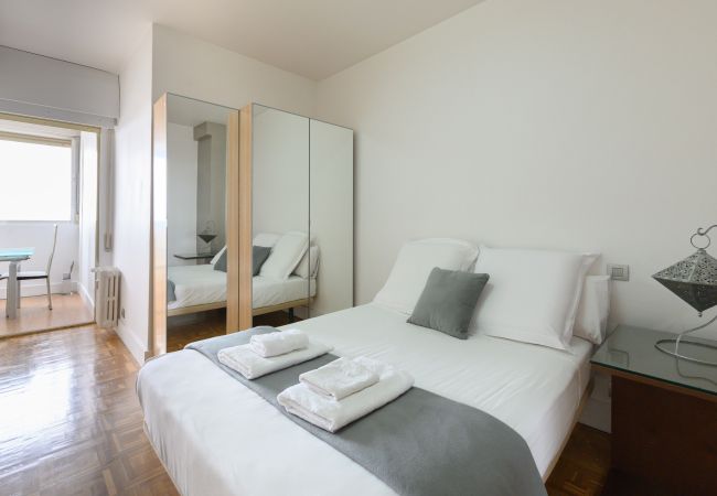 Apartamento en Madrid - Piso de 2 Dormitorios con Vistas a la Ciudad – Confort y Estilo en Madrid.Temporal Apartamento en Madrid - Piso de 2 Dormitorios con Vistas a la Ciudad – Confort y Estilo en Madrid.Temporal