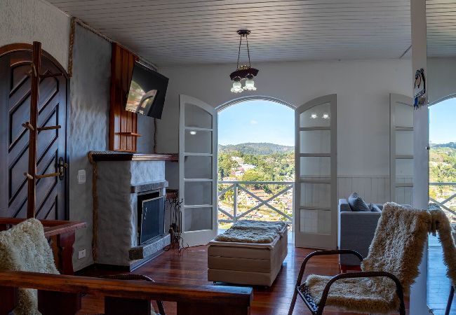 Casa en Campos do Jordão - Casa com lareira, Wi-Fi e varanda com vista