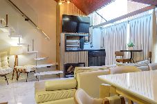 Apartamento en Florianópolis - Triplex pet friendly c/ churrasqueira e hidro