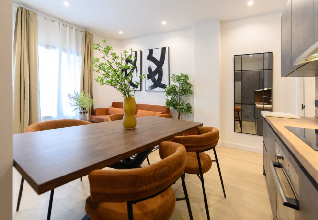 Apartamento en Madrid - Tu hogar en la ciudad: piso de 3 habitaciones, 3 baños y todo el confort moderno. Madrid Apartamento en Madrid - Tu hogar en la ciudad: piso de 3 habitaciones, 3 baños y todo el confort moderno. Madrid