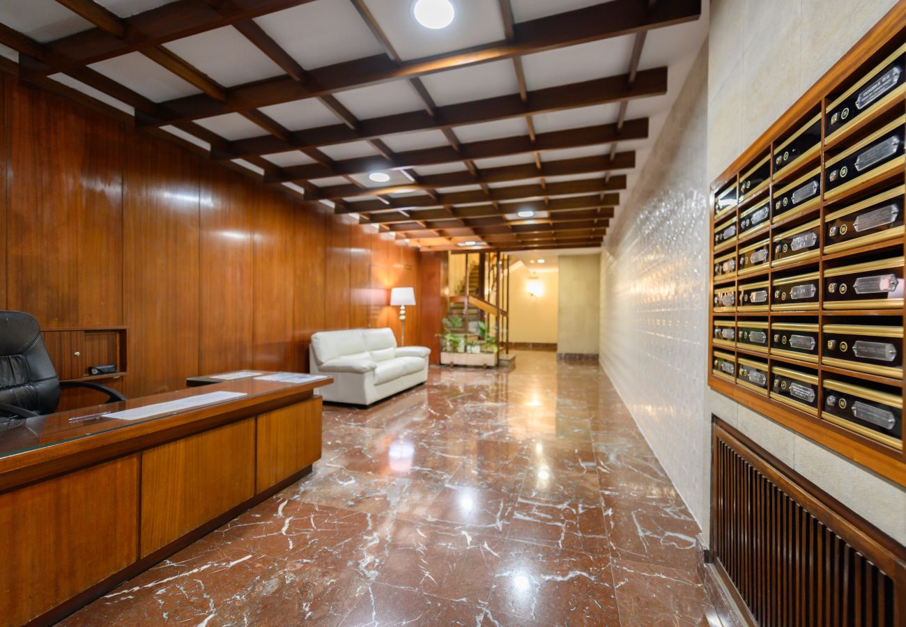 Apartamento en Madrid -  Piso en Madrid_ 2 dormitorios y terraza privada.Temporal Apartamento en Madrid -  Piso en Madrid_ 2 dormitorios y terraza privada.Temporal