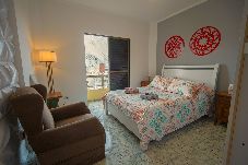 Apartamento en Guarujá - Apto pet friendly c/ Wifi a 350m da Praia do Tombo