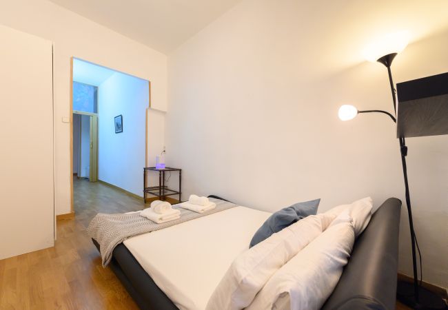 Apartamento en Madrid - Piso de 2 dormitorios en pleno centro de Madrid: ubicación y comodidad Apartamento en Madrid - Piso de 2 dormitorios en pleno centro de Madrid: ubicación y comodidad