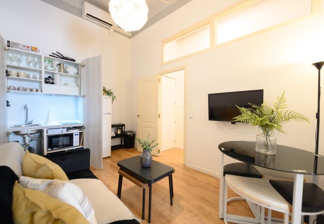 Apartamento en Madrid - Apartamento de 1 dormitorio con balcón en el corazón de Madrid.Temporal Apartamento en Madrid - Apartamento de 1 dormitorio con balcón en el corazón de Madrid.Temporal