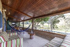 Casa en Taubaté - Chácara c/ piscina, campo e chalés privativos