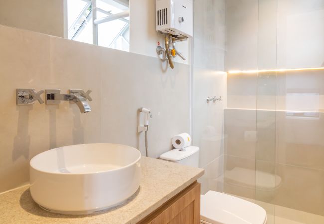 Apartamento en Rio de Janeiro - A pocos pasos de la playa de Copacabana | AB605 Apartamento en Rio de Janeiro - A pocos pasos de la playa de Copacabana | AB605
