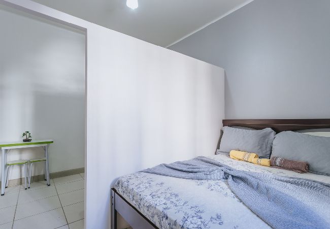 Apartamento en Rio de Janeiro - Studio com Wi-Fi e Ar a 45m da Praia de Copacabana Apartamento en Rio de Janeiro - Studio com Wi-Fi e Ar a 45m da Praia de Copacabana