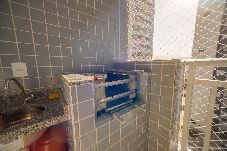 Apartamento en Mongaguá - Apto Beira-Mar com Vista, Churrasqueira e Piscina