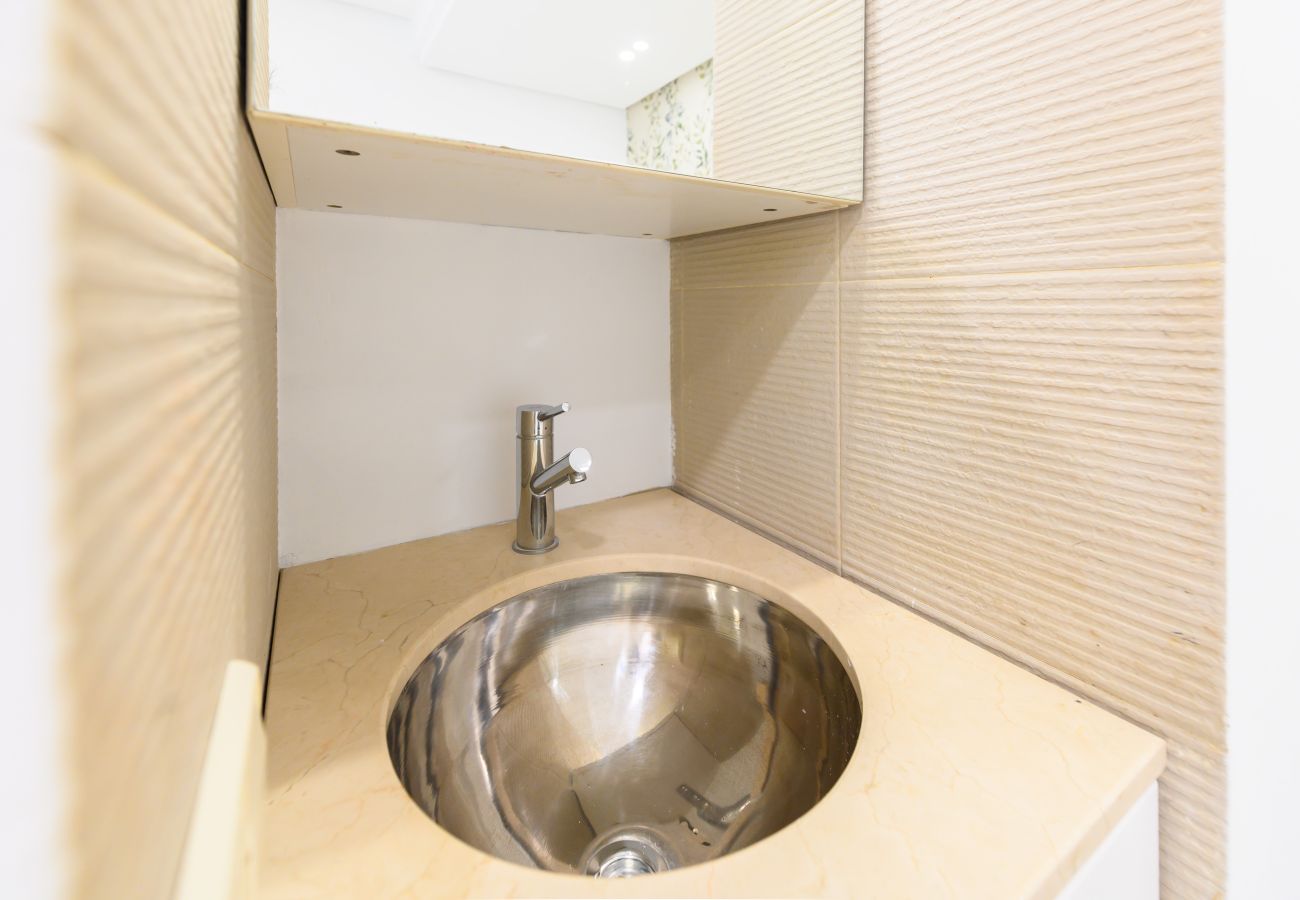 Apartamento en Madrid - Encantador piso de 2 dormitorios con vistas a la ciudad- Madrid .Temporal Apartamento en Madrid - Encantador piso de 2 dormitorios con vistas a la ciudad- Madrid .Temporal