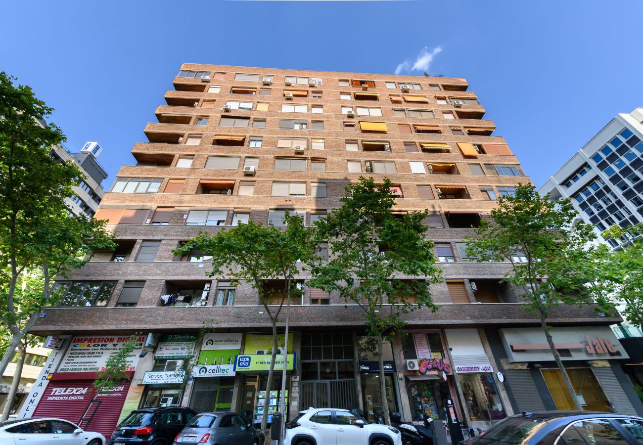 Apartamento en Madrid - Encantador piso de 2 dormitorios con vistas a la ciudad- Madrid .Temporal Apartamento en Madrid - Encantador piso de 2 dormitorios con vistas a la ciudad- Madrid .Temporal