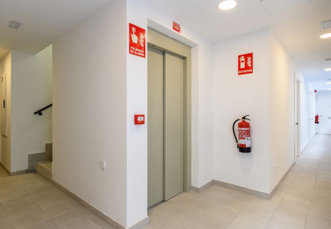 Estudio en San Sebastián de los Reyes - Estudio moderno con terraza privada y excelentes zonas comunes. Temporal Estudio en San Sebastián de los Reyes - Estudio moderno con terraza privada y excelentes zonas comunes. Temporal