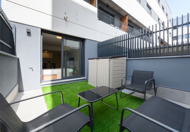 Estudio en San Sebastián de los Reyes - Estudio con terraza privada y piscina -gimnasio- coworking en Madrid.Temporal  Estudio en San Sebastián de los Reyes - Estudio con terraza privada y piscina -gimnasio- coworking en Madrid.Temporal