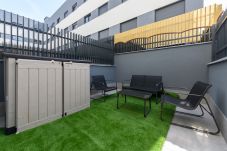 Estudio en San Sebastián de los Reyes - Estudio con terraza privada y piscina -gimnasio- coworking en Madrid