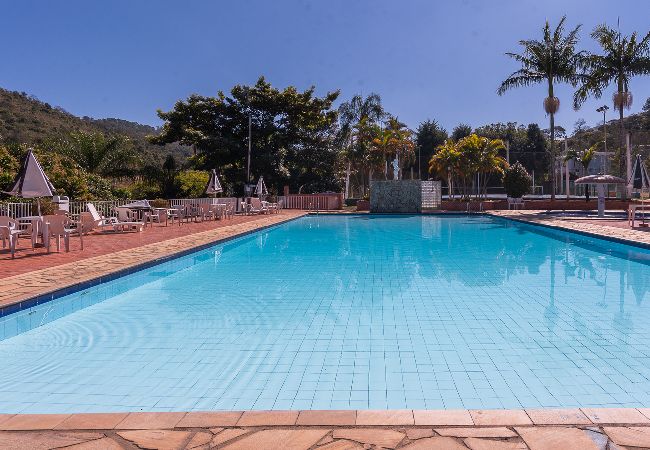 Apartamento en Águas de Lindóia - Cavalinho Branco: Flat para 4 pessoas c/ piscina