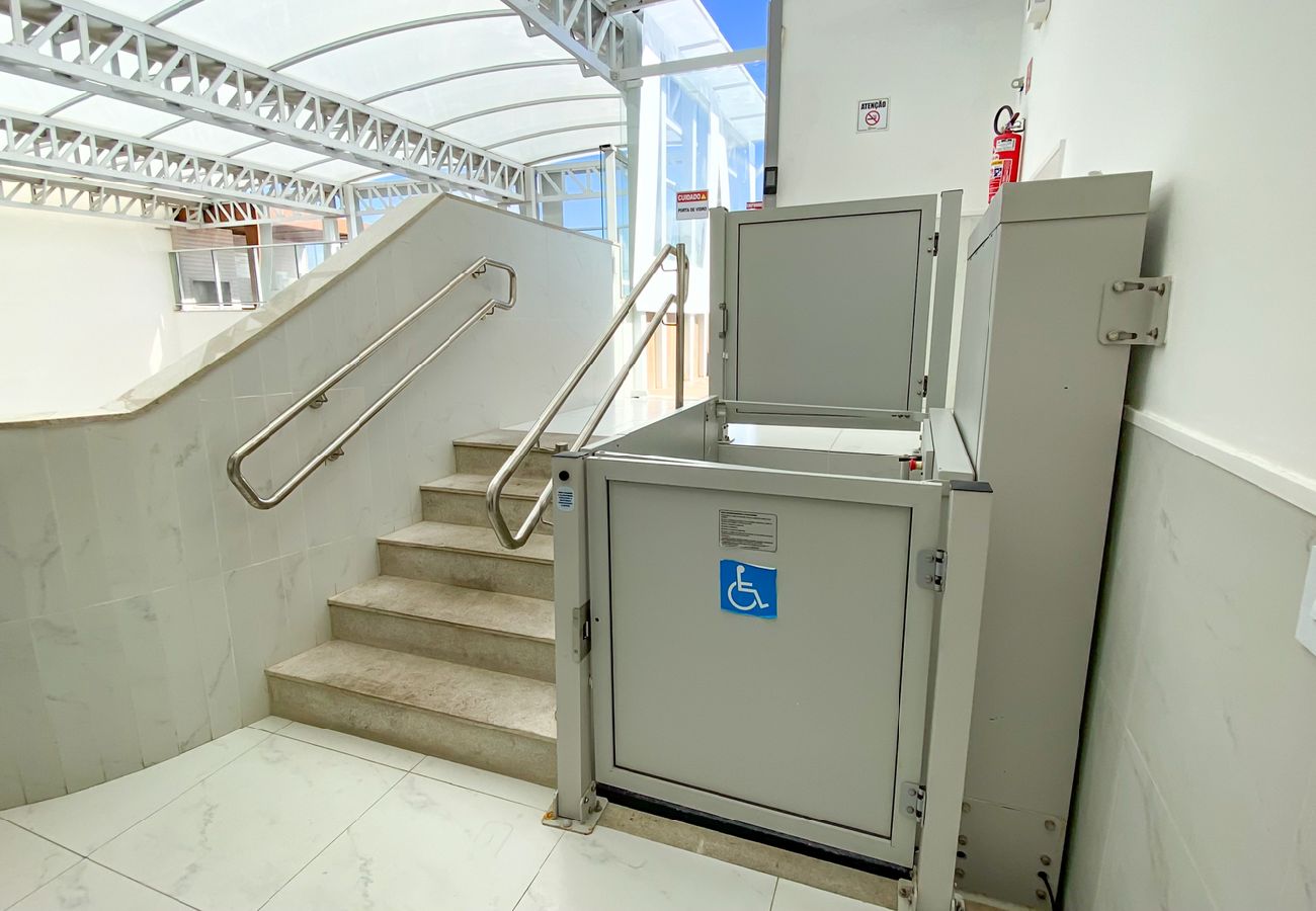 Apartamento en Salvador - Flat Beira-Mar com Varanda, Piscina e Academia Apartamento en Salvador - Flat Beira-Mar com Varanda, Piscina e Academia