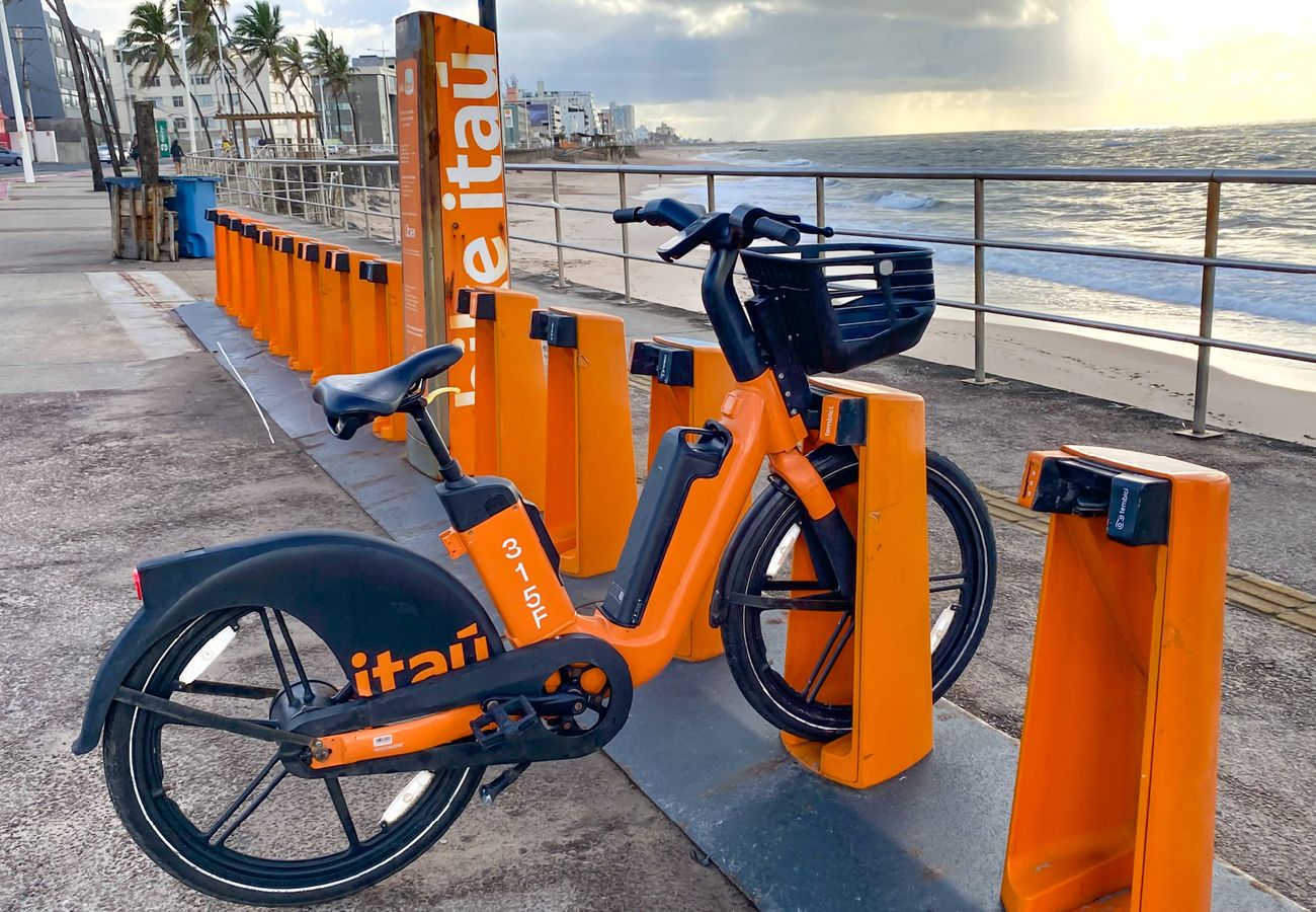 Apartamento en Salvador - Flat Beira-Mar com Varanda, Piscina e Academia Apartamento en Salvador - Flat Beira-Mar com Varanda, Piscina e Academia