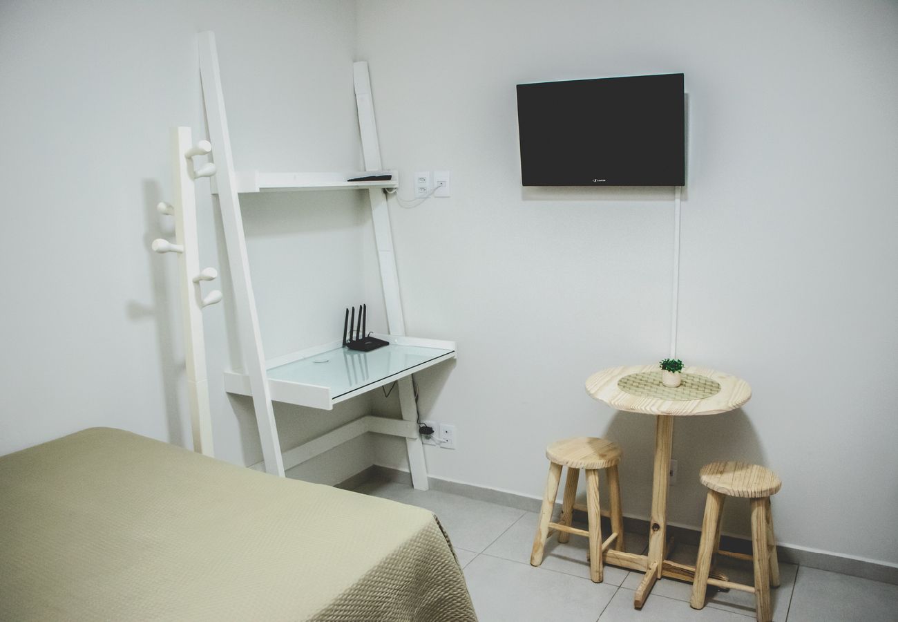 Apartamento en Itajubá -  Ótima kitnet prox à UNIFEI com Wi-Fi e Smart TV Apartamento en Itajubá -  Ótima kitnet prox à UNIFEI com Wi-Fi e Smart TV